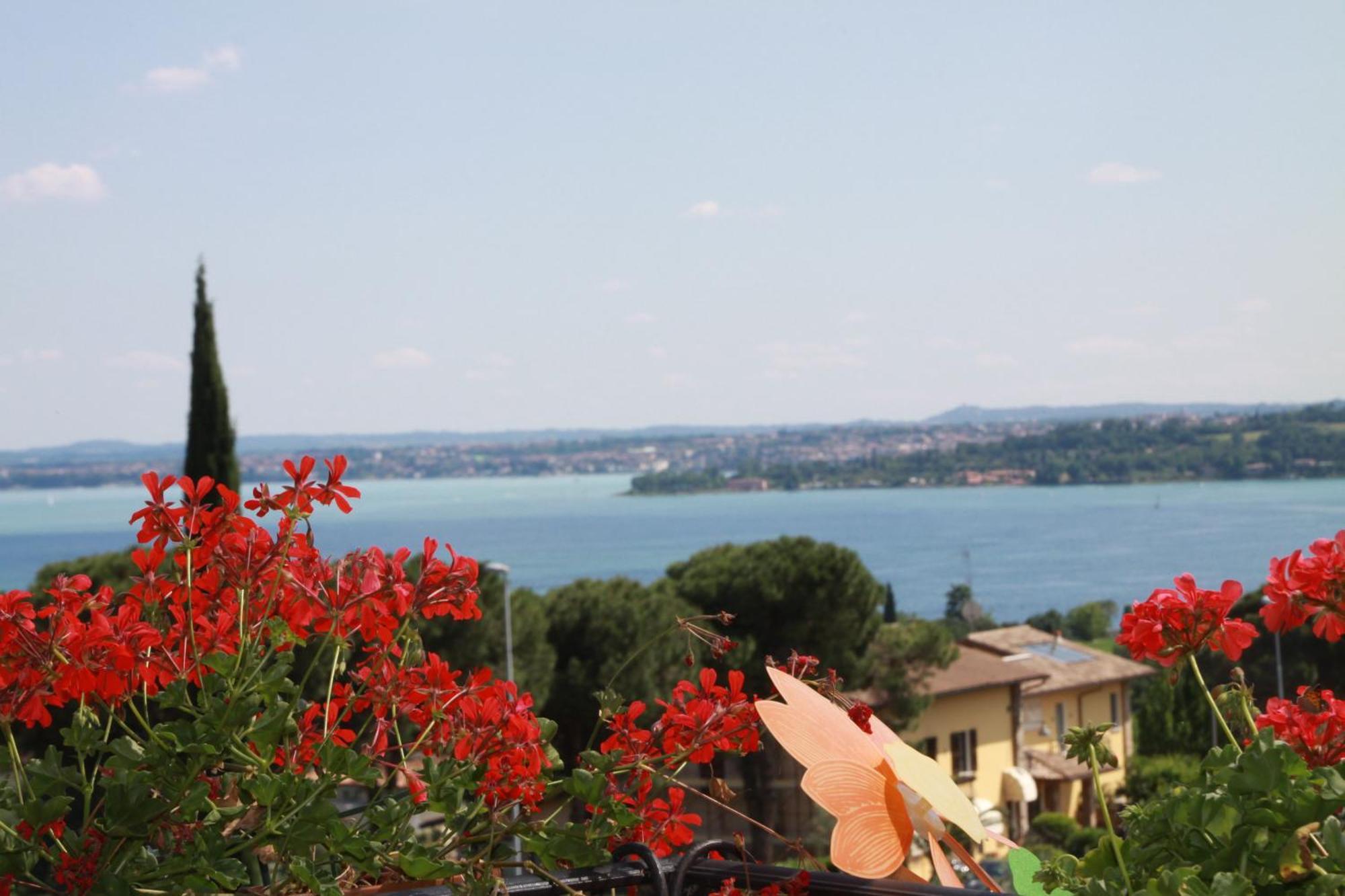 Agriturismo Nonna Bettina Moniga del Garda Luaran gambar
