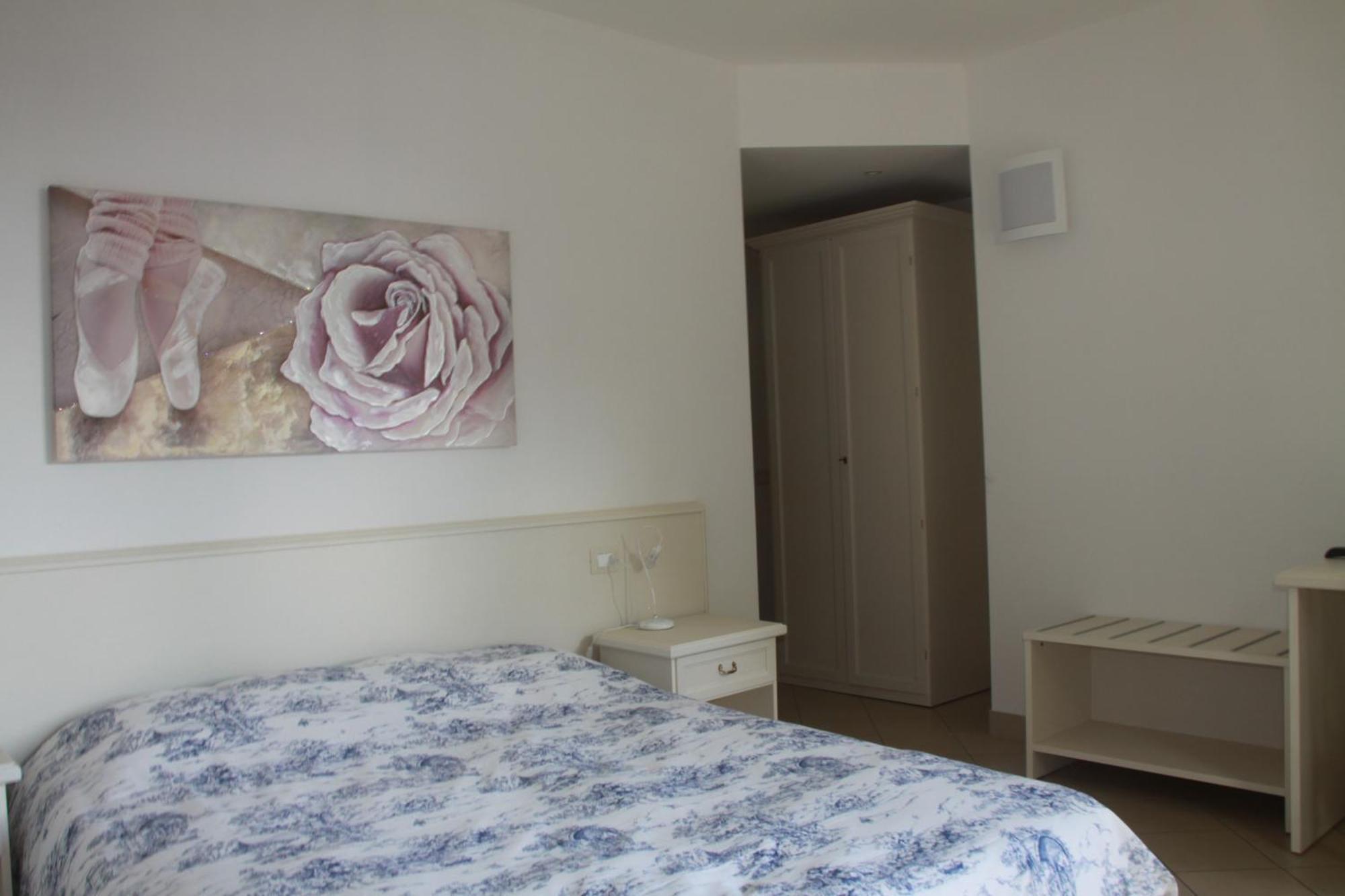 Agriturismo Nonna Bettina Moniga del Garda Bilik gambar