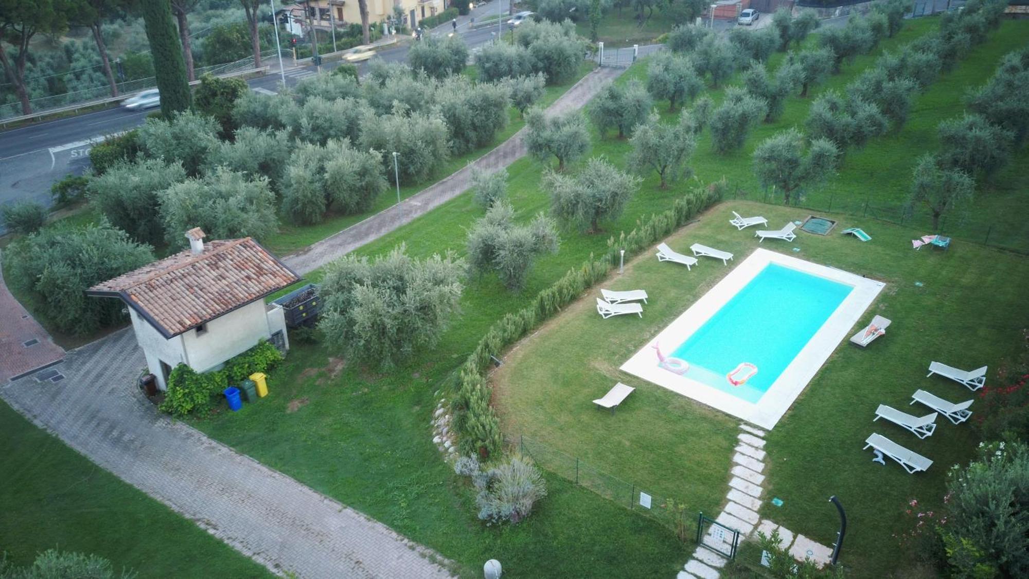 Agriturismo Nonna Bettina Moniga del Garda Luaran gambar